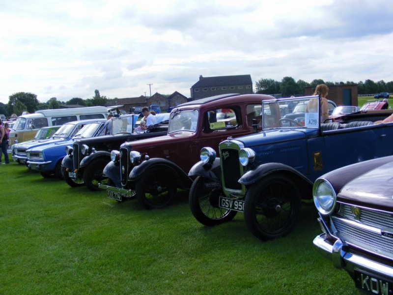 Ripon Classic Car Rally – Catering team raise £2,367 for Birk Crag Centre